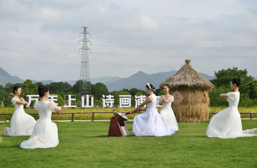 圣火采集。王志金攝